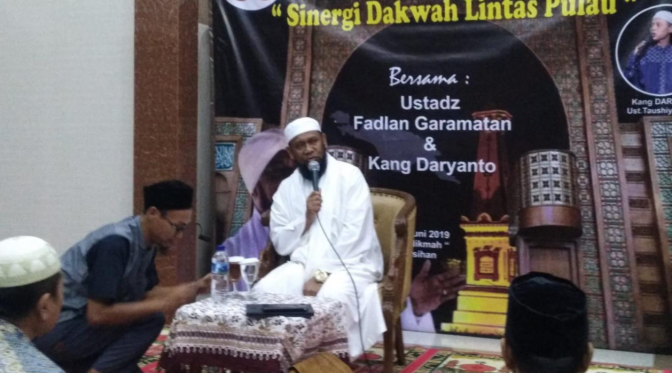 Pengajian Akbar Bersama Ustadz Fadlan Gamaratan