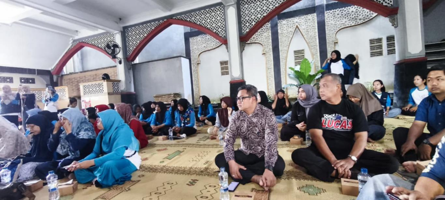 Kegiatan Sosialisasi Edukasi dan Pemeriksaan Kesehatan