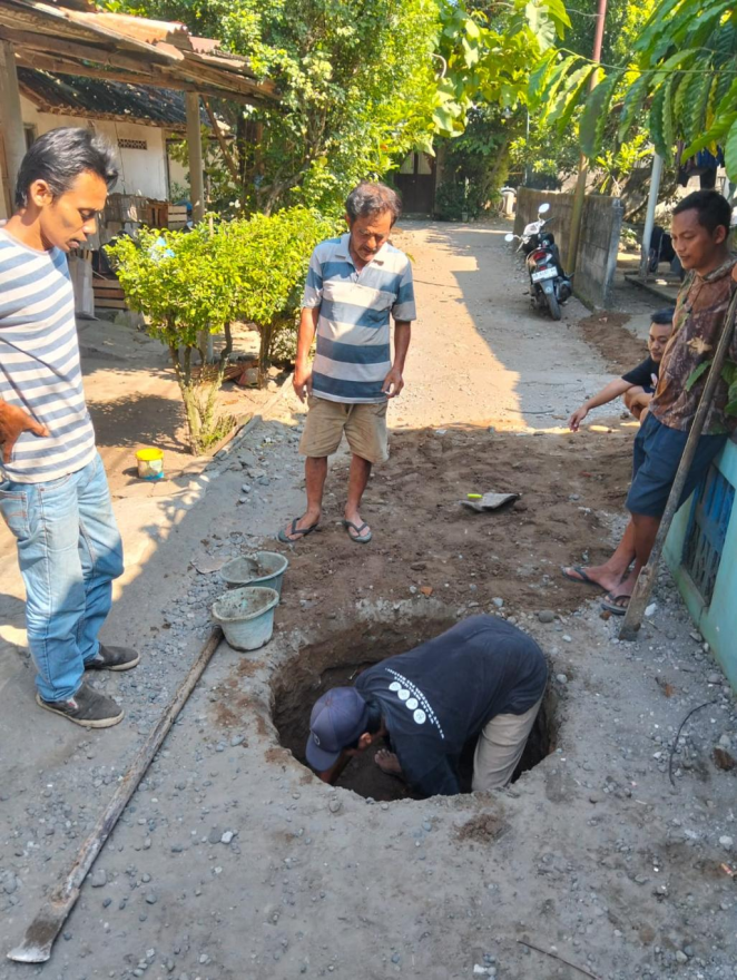 Pembuatan Sumur Resapan Kampung Nitiprayan
